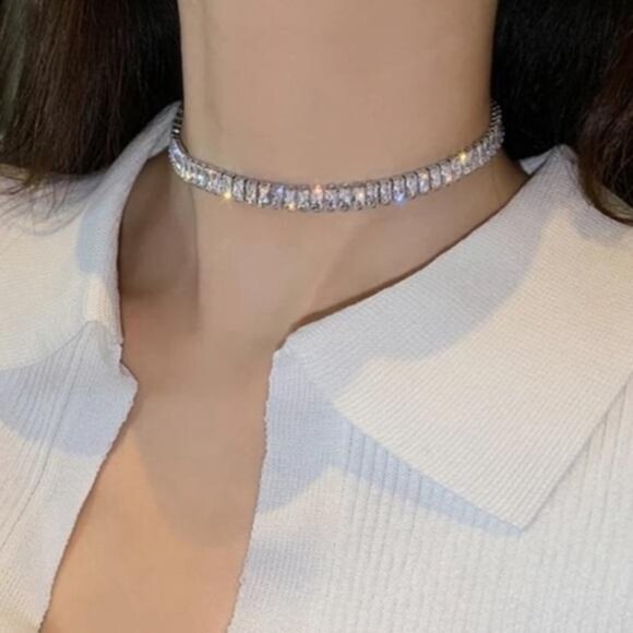 NEW 18K WHITE GOLD DIAMOND BAGUETTE NECKLACE, NICE NECKLACE, CUTE NECKLACE - Picture 2 of 6